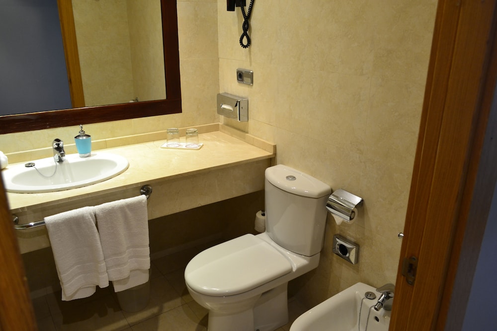 Hotel Alda Palacio Valdes 21/24
