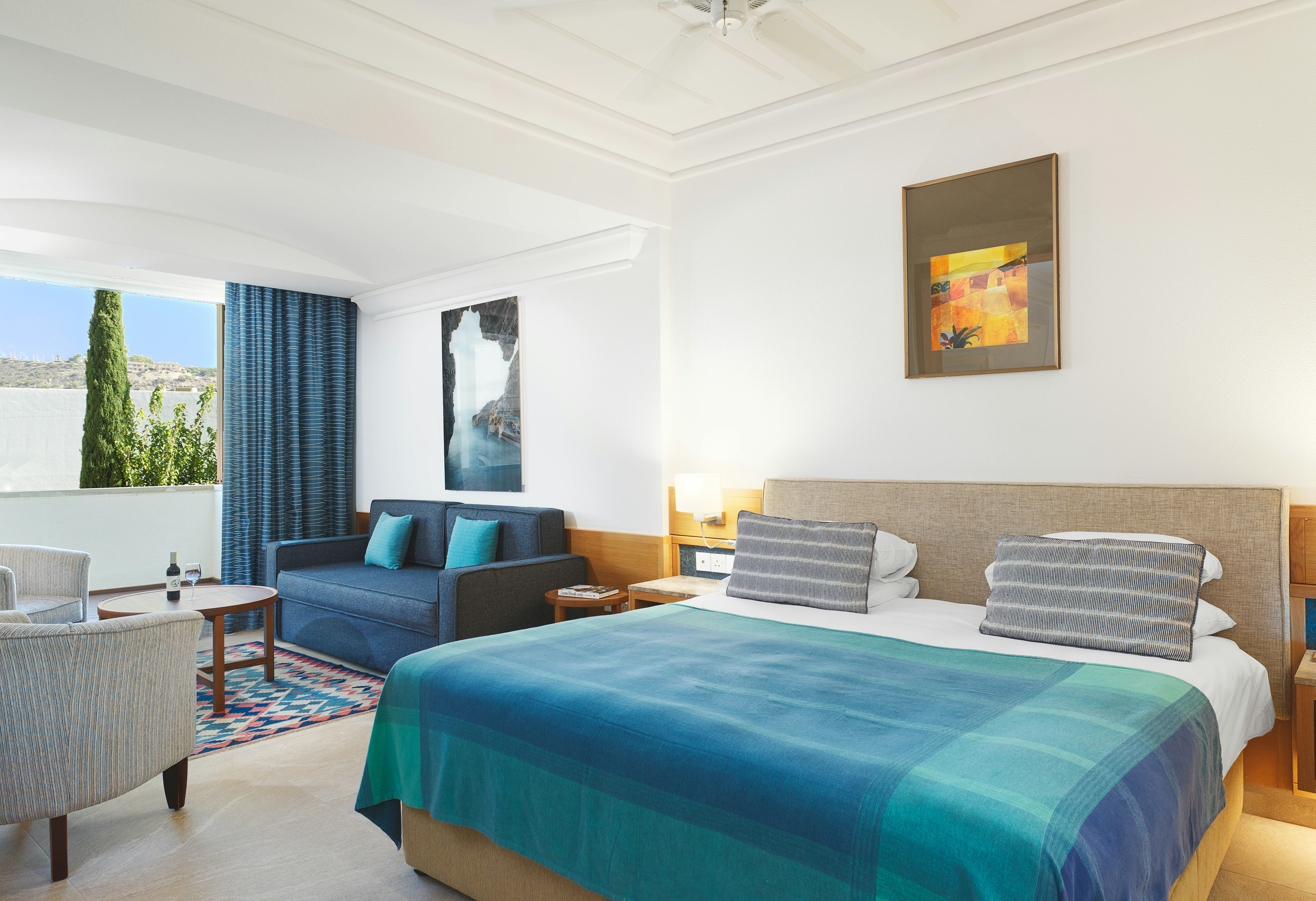 1 BEDROOM, SUITE, INLAND VIEW
