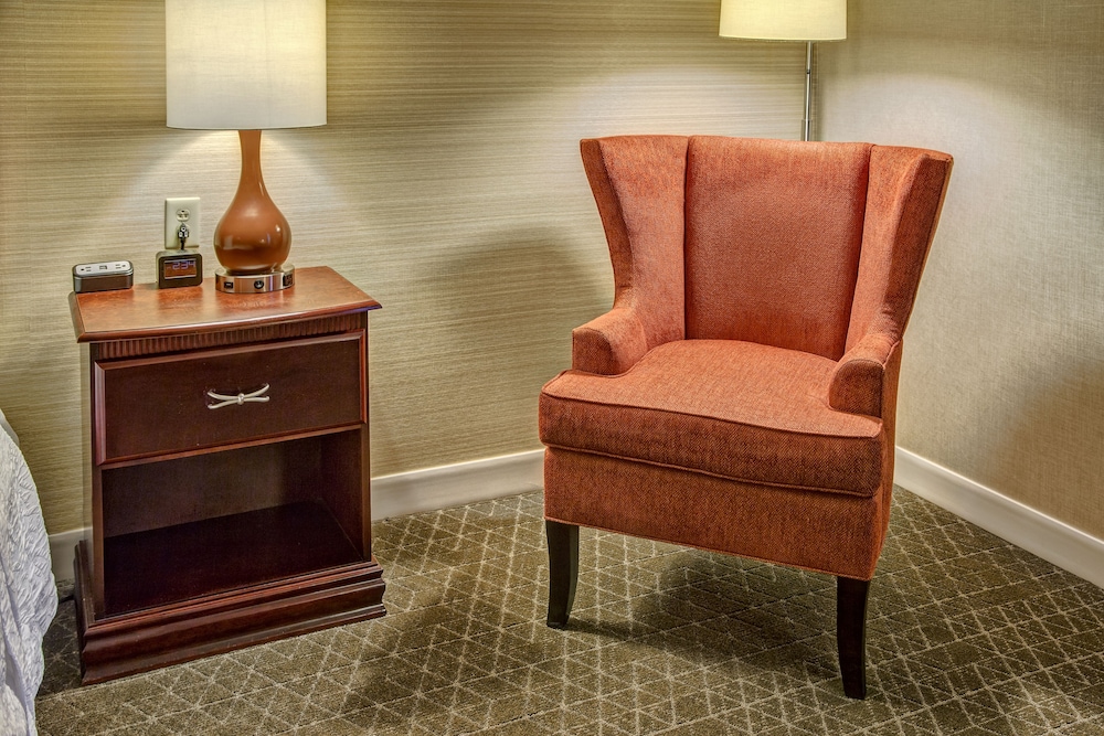 Hampton Inn & Suites Toledo-Perrysburg 36/50