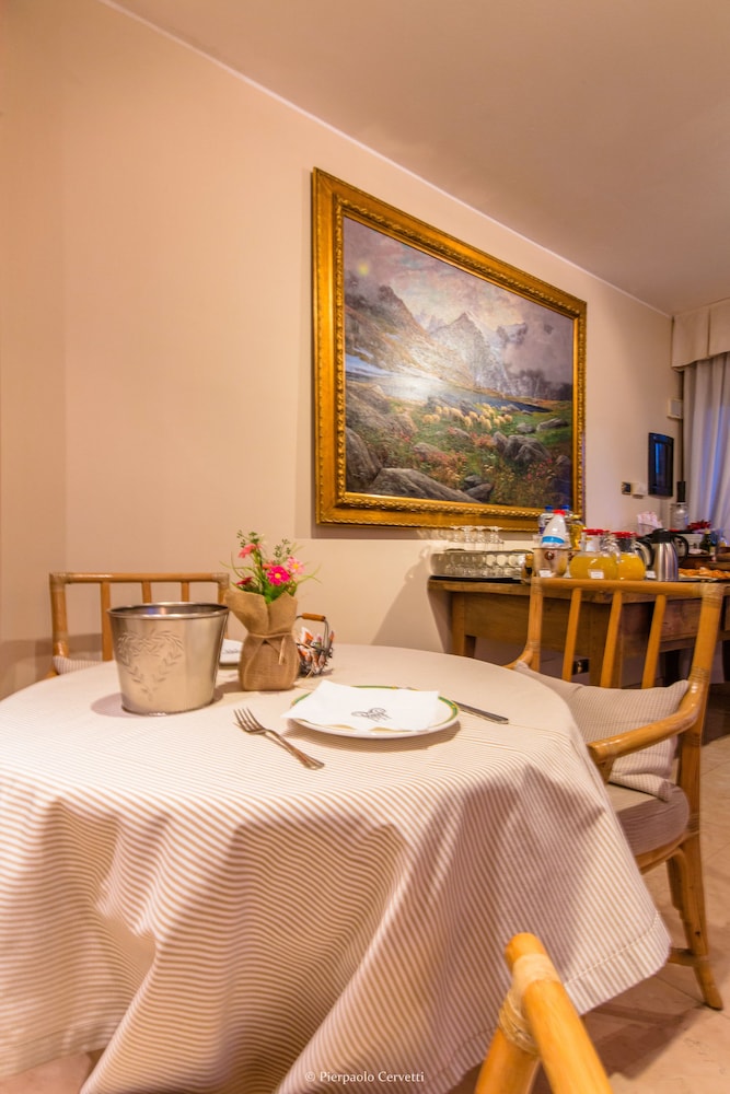 Paradise Hotel and Wellness 15/49