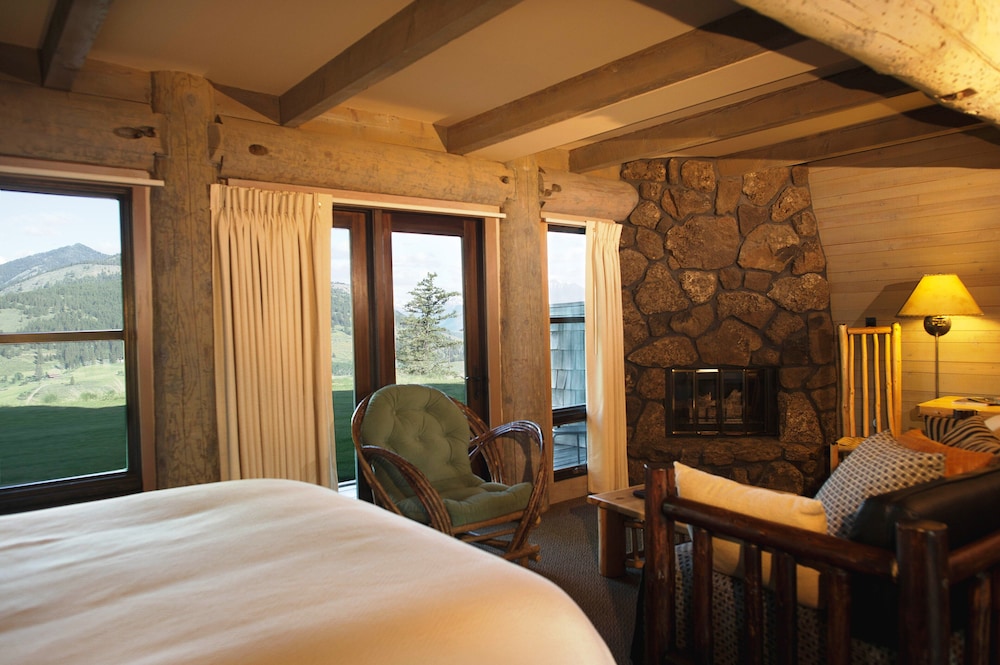 Sun Mountain Lodge 23/82