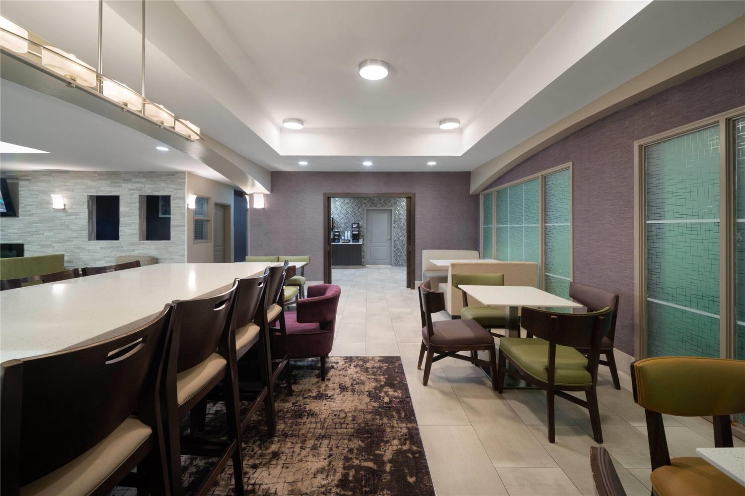 La Quinta Inn & Suites by Wyndham Atlanta Stockbridge 18/24