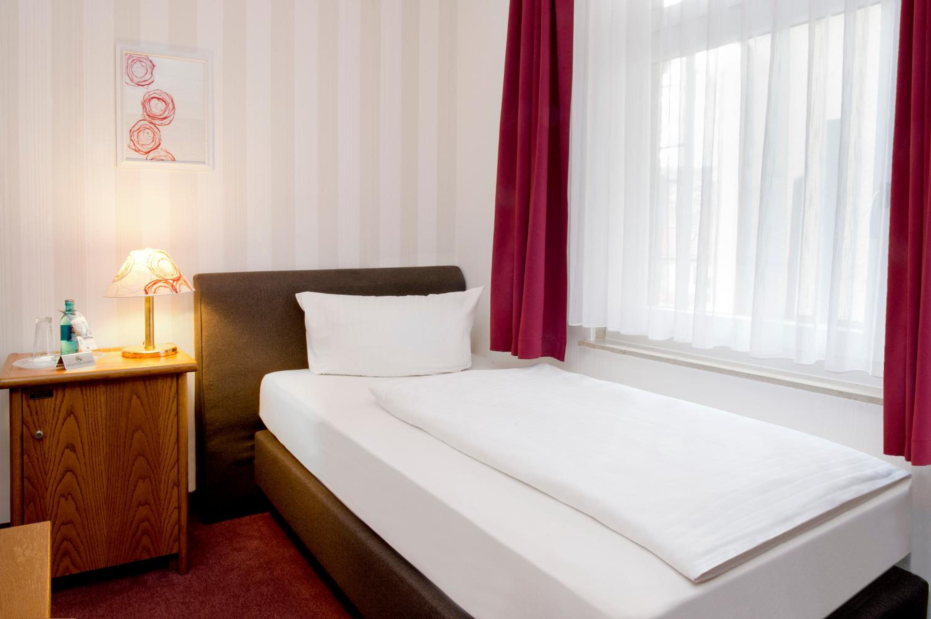 Room, Single, Small