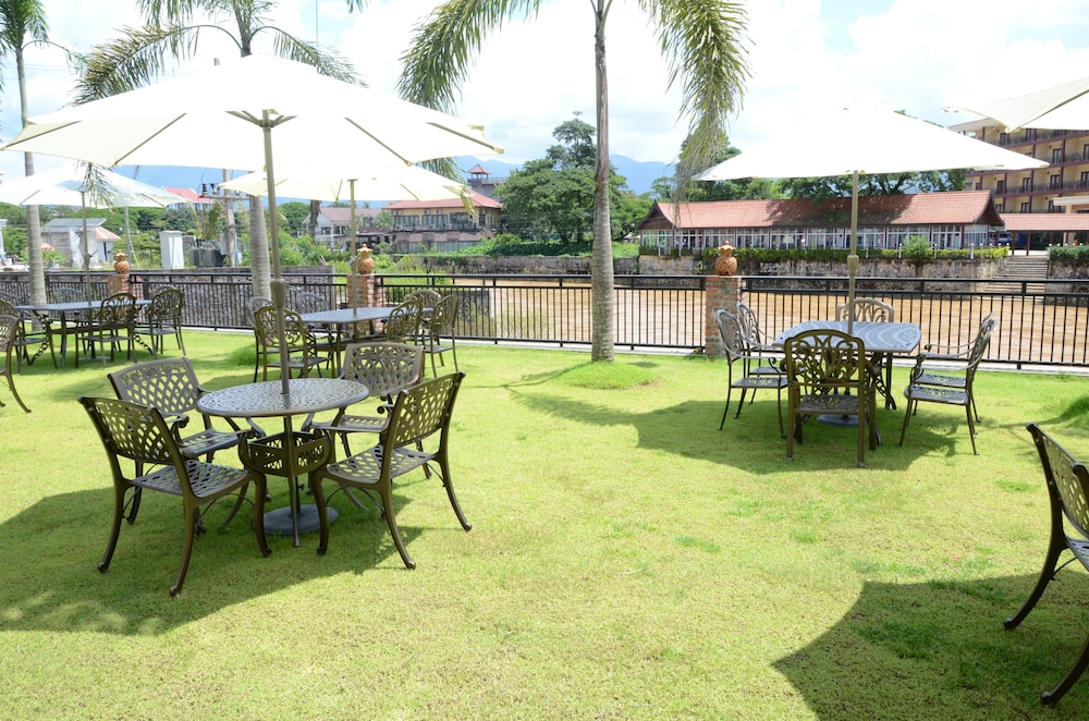 Saksiri Riverside Boutique Hotel 35/50