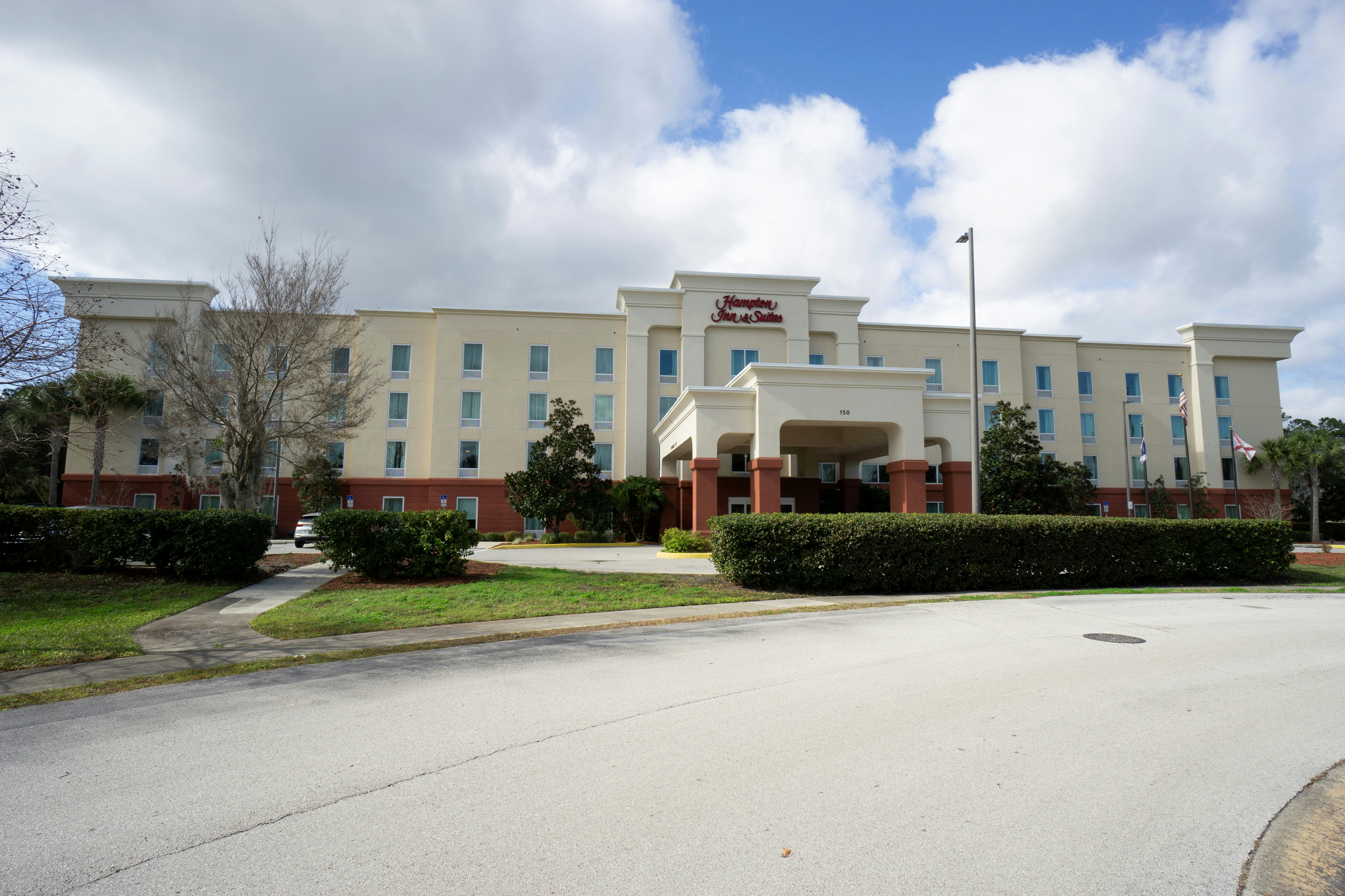 Hampton Inn Suites Palm Coast 2/72