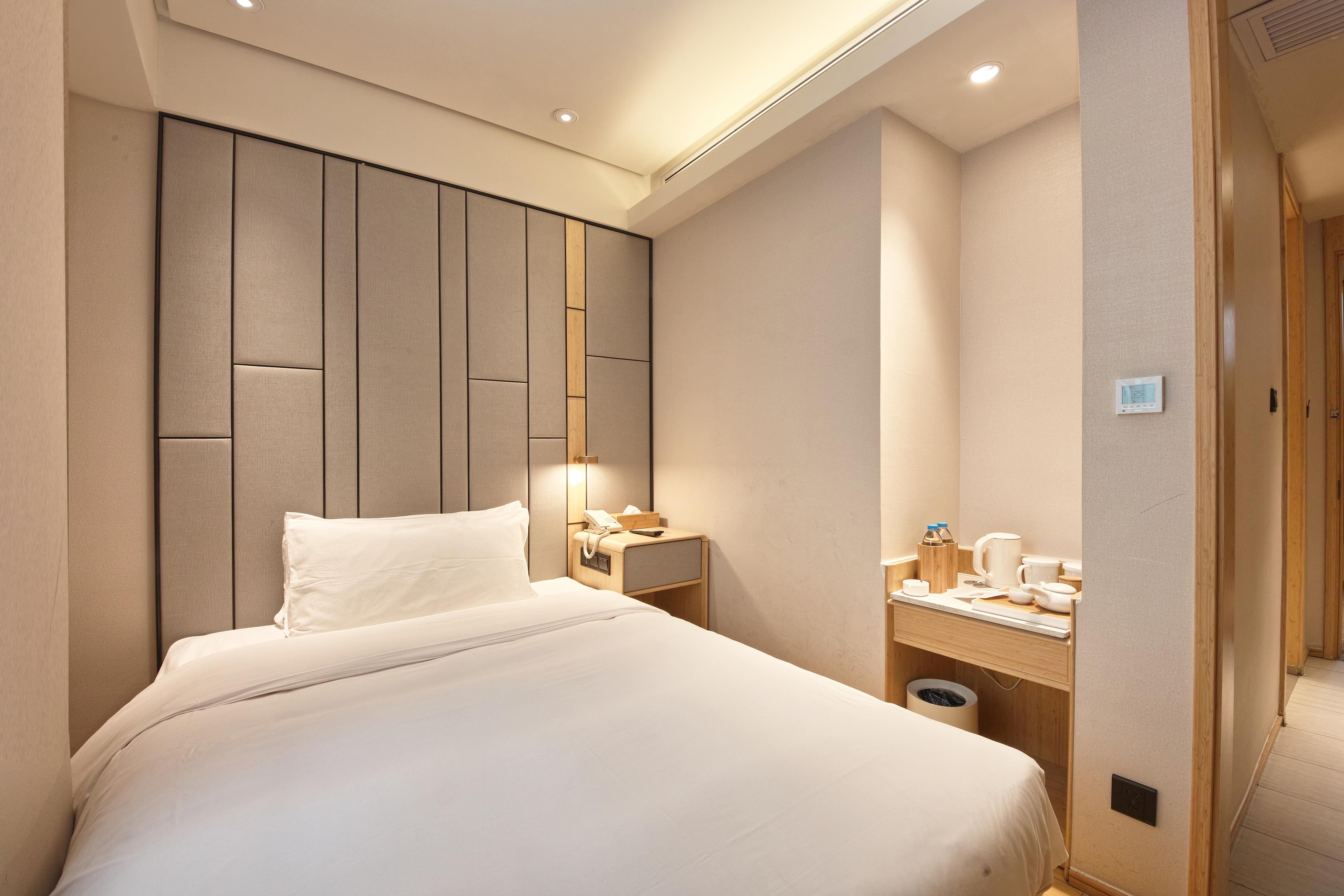 Ji Hotel (Hefei Huaihe Road Pedestrian Street) 22/46
