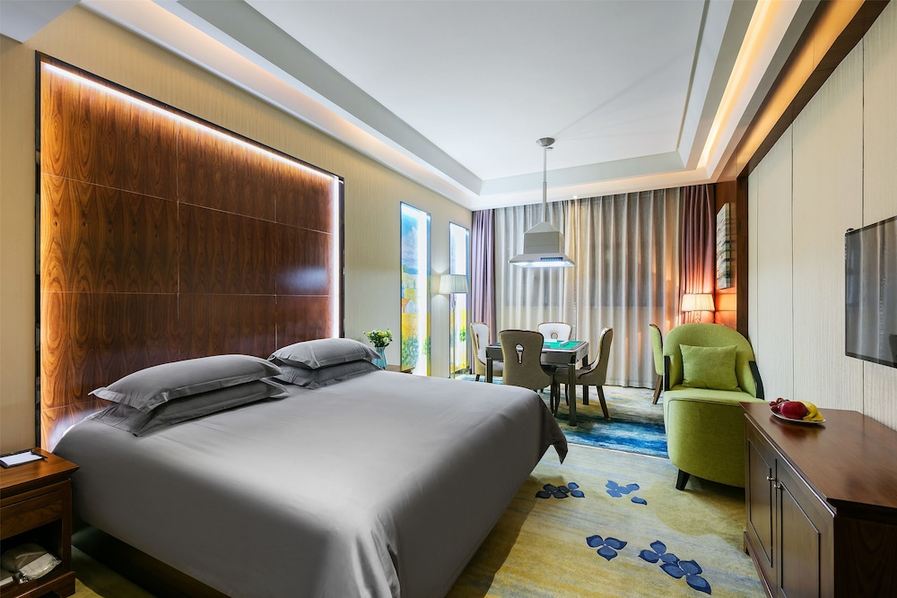 Jinchen Yuqi Hotel (Hangzhou Huanglong Sports Center) 5/28