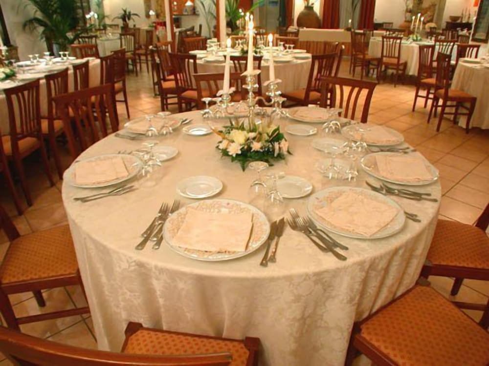 Villa Sonia Hotel 69/86