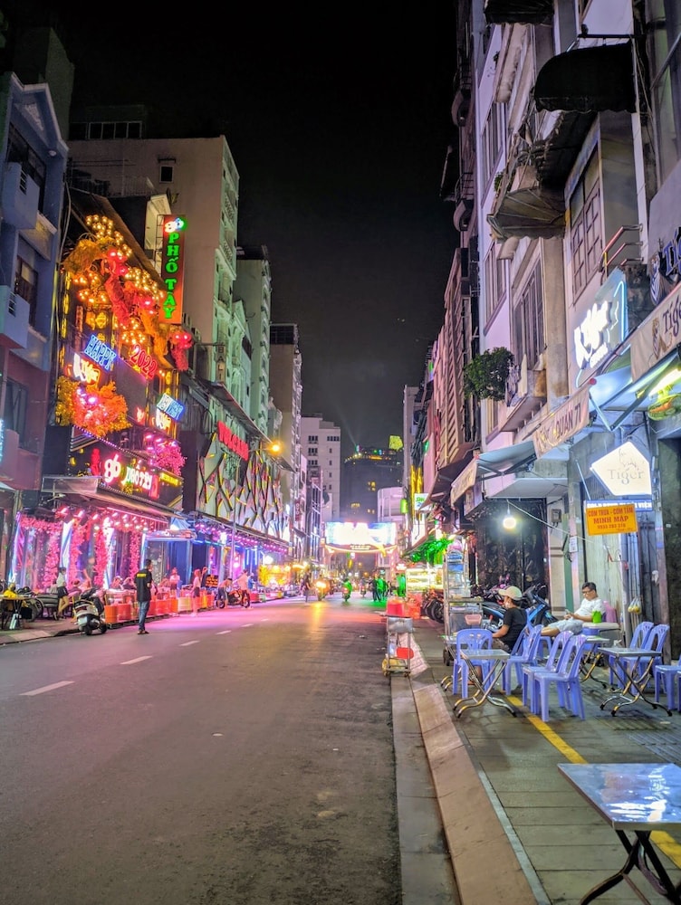 99 Bui Vien Hotel (Boutique) 45/50