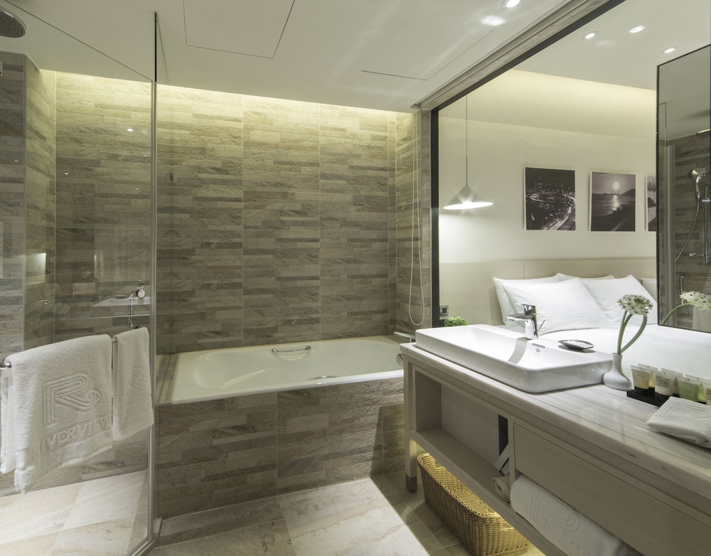 New Riverview Suites Taipei 32/33