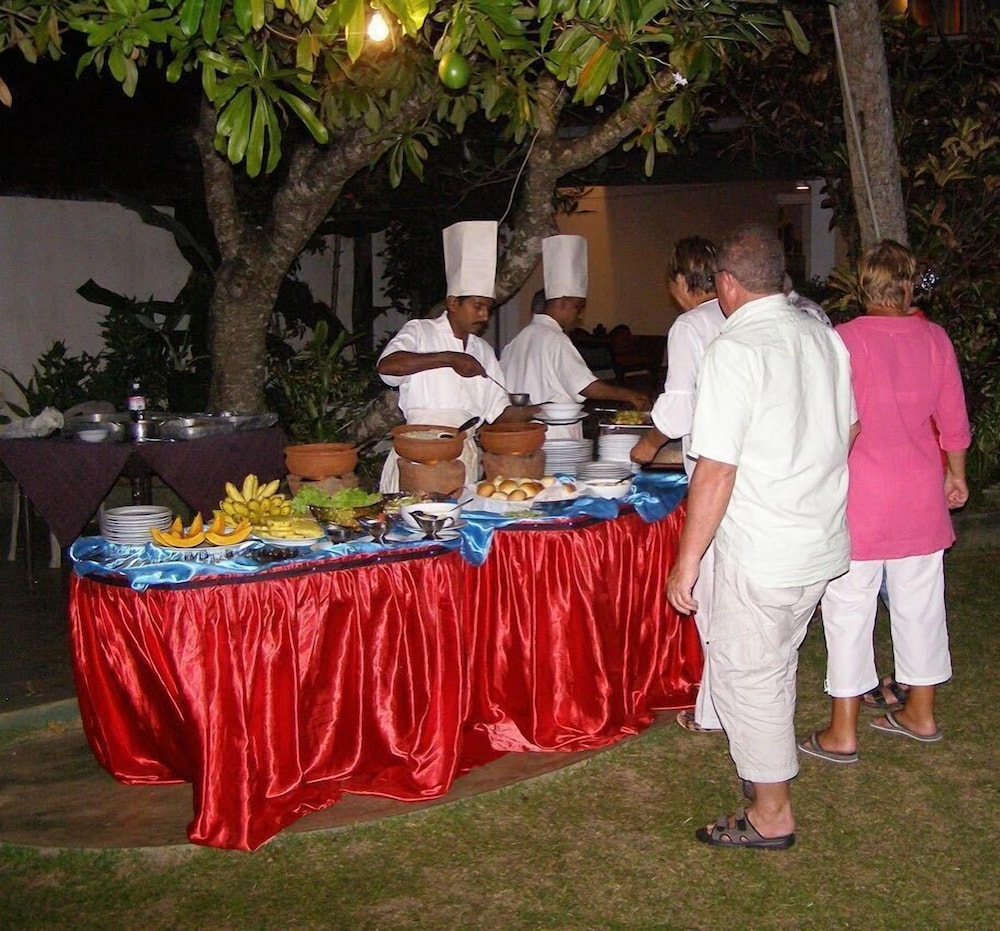 Hotel Hemadan 2/50