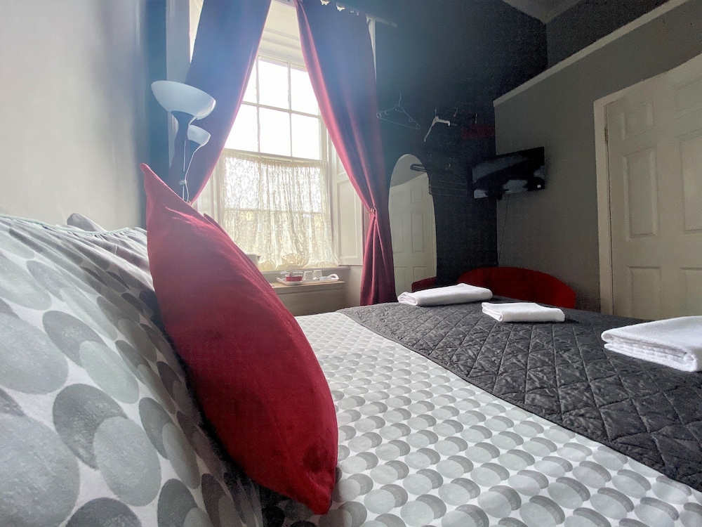 16 PILRIG GUEST HOUSE 22/60
