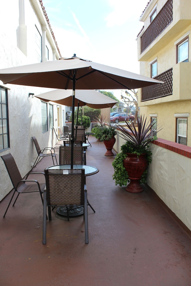 Old Town Western Inn & Suites 50/71