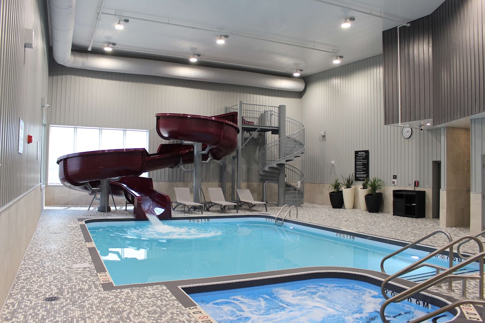 Best Western Plus Dauphin 17/35