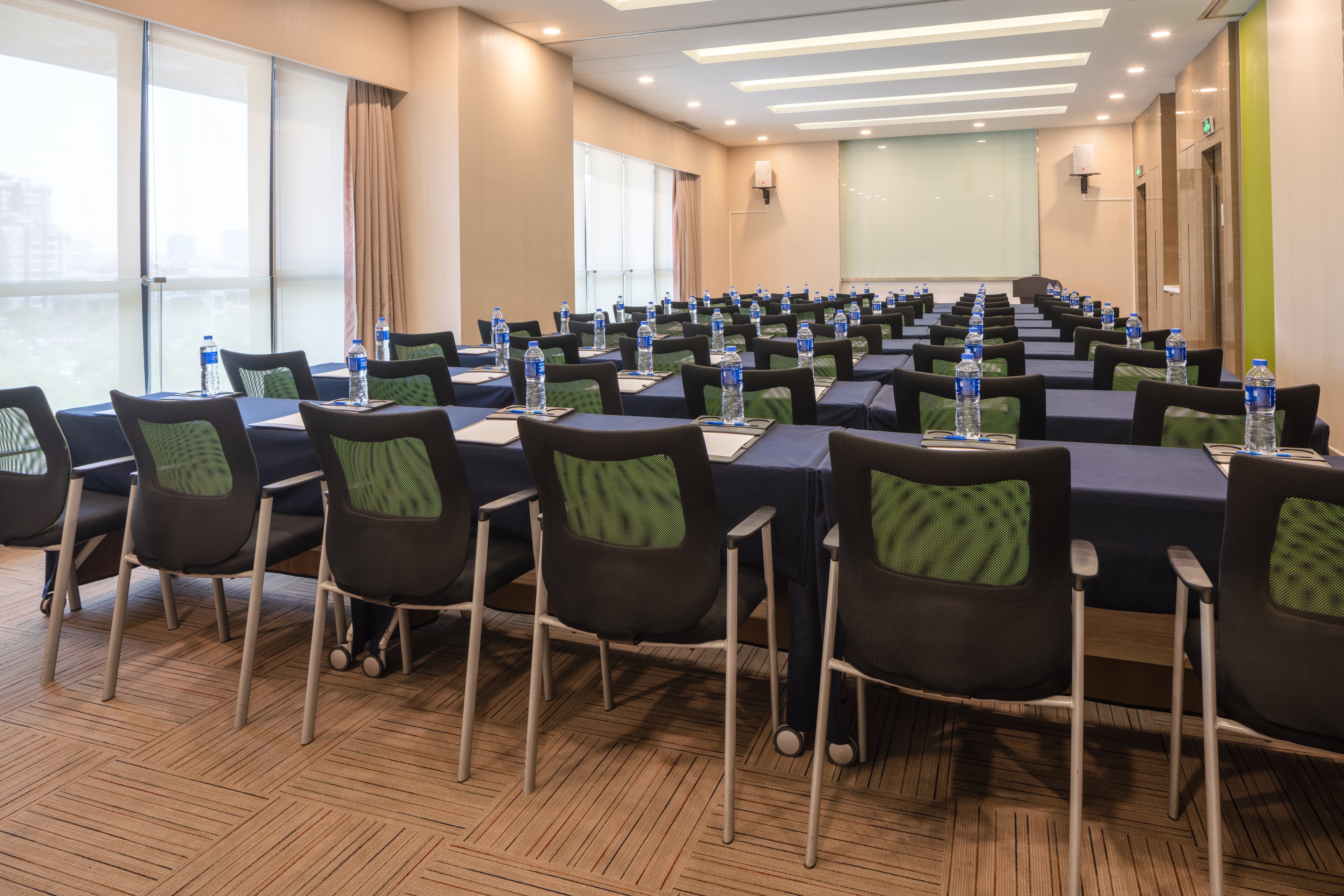 Holiday Inn Express Xi An High Tech Zone 34/42
