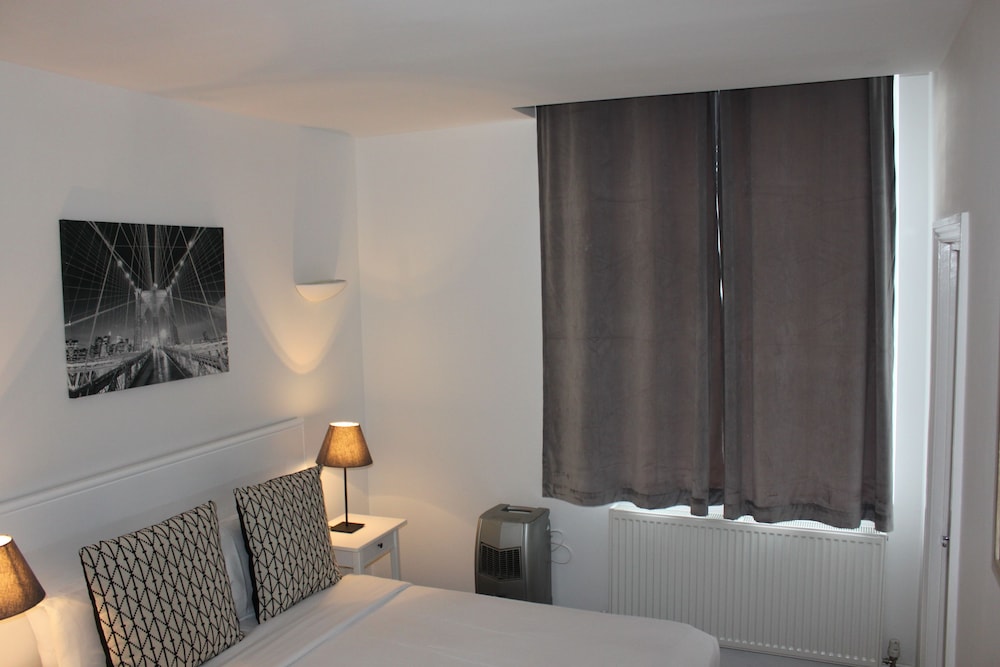 W6 Hotel 44/74