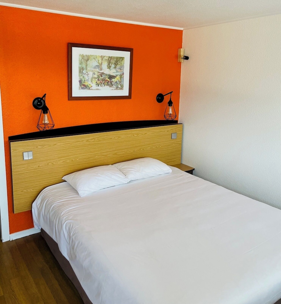 Economy, Double Bed