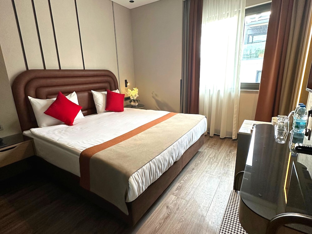 Edition Old City Hotel 16/50