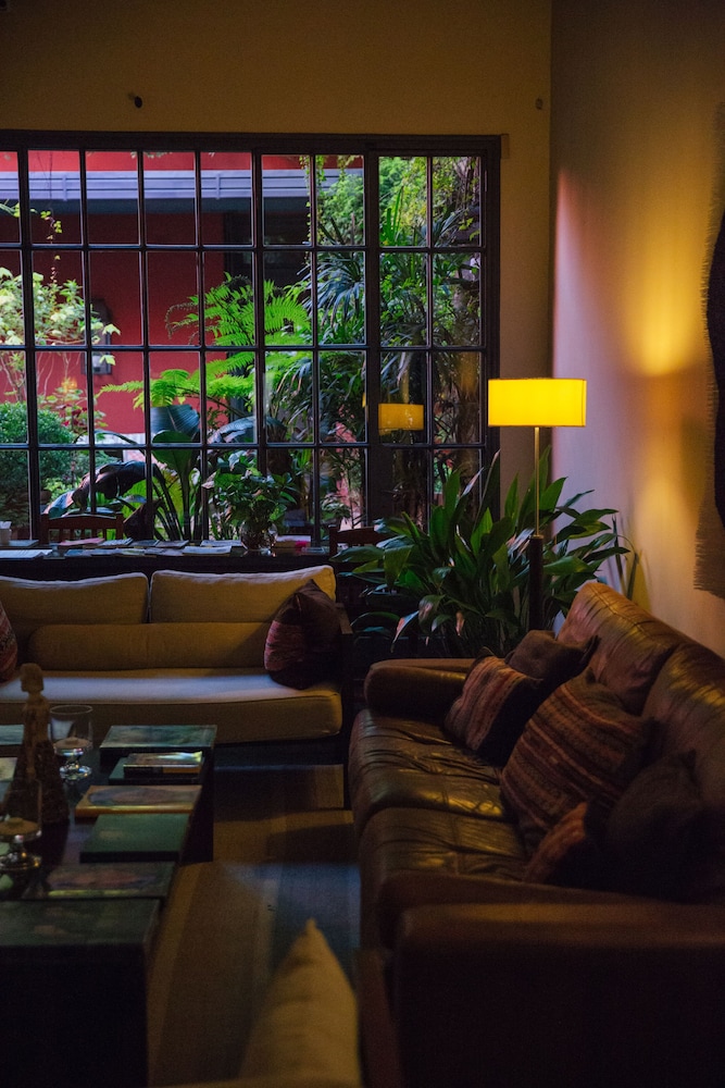 Bourbon Exclusive Jardin Escondido By Coppola 33/50