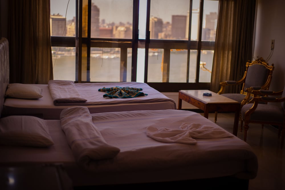 Nile Sky Suites Hotel 24/50