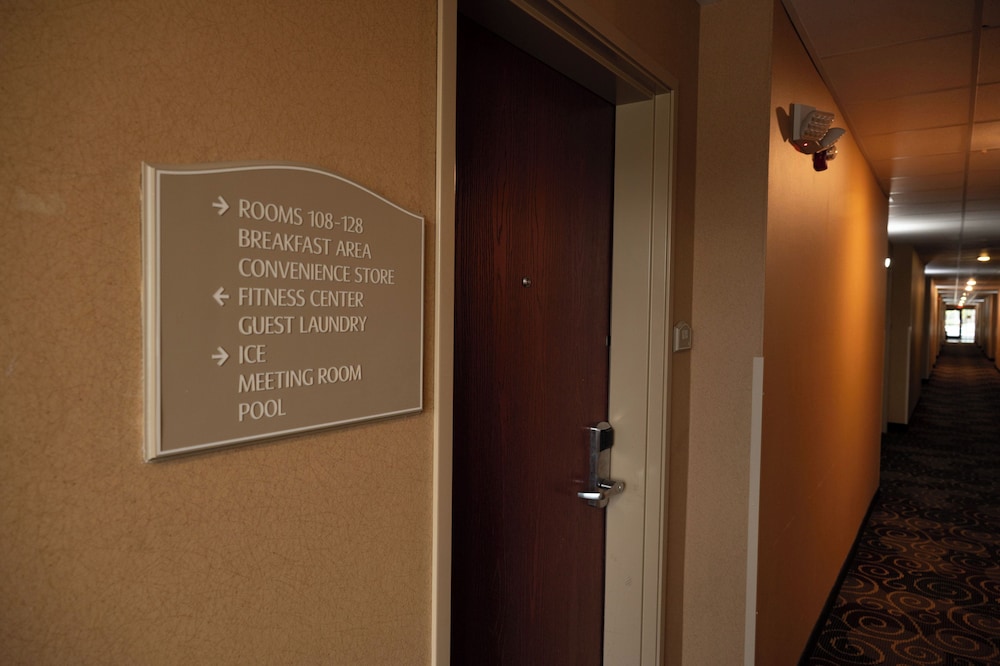 SureStay by Best Western Salem 26/56