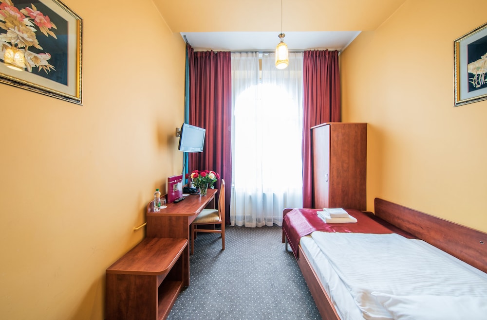 Lothus Hotel 13/45