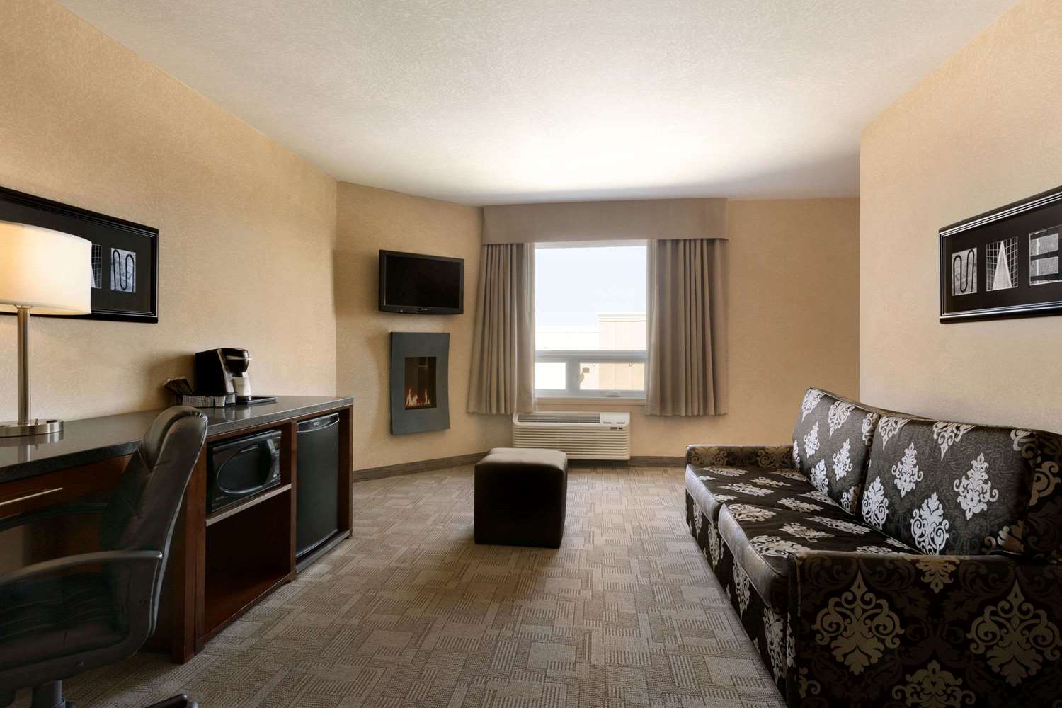 Days Inn by Wyndham Regina Airport West 29/53