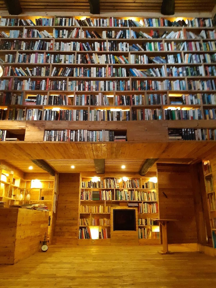 The Literary Man Obidos Hotel 7/66