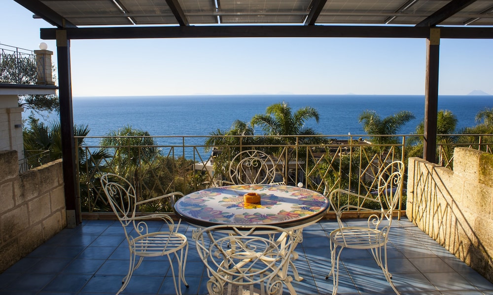 CAPOSPERONE RESORT 38/55
