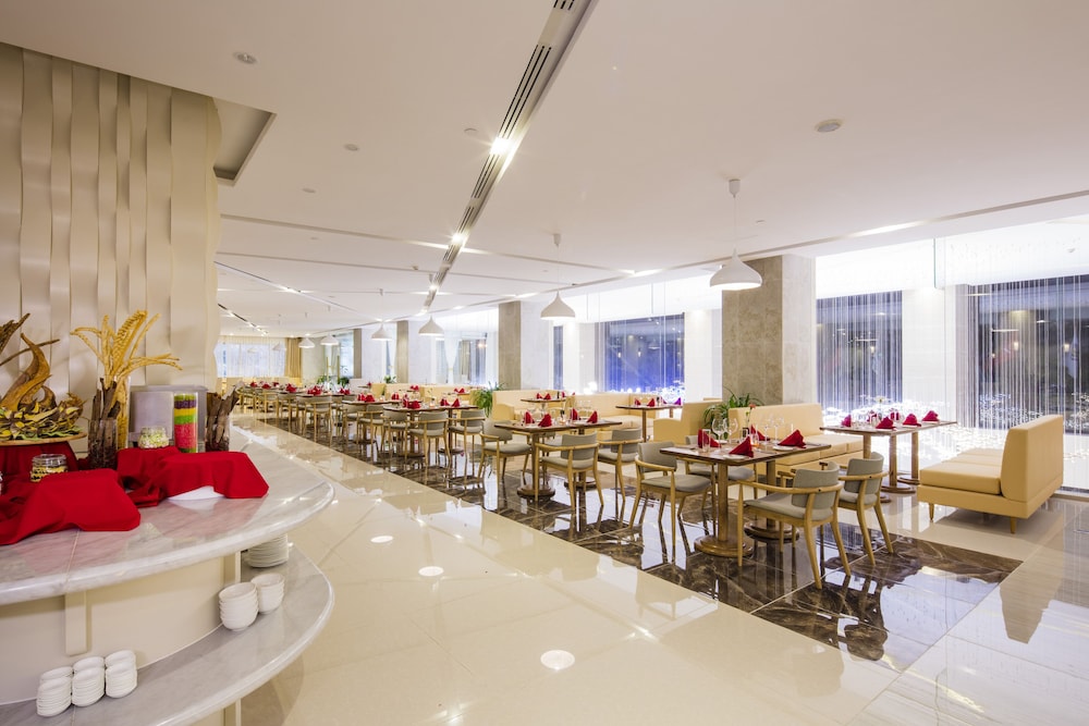 DIAMOND BAY HOTEL 27/48