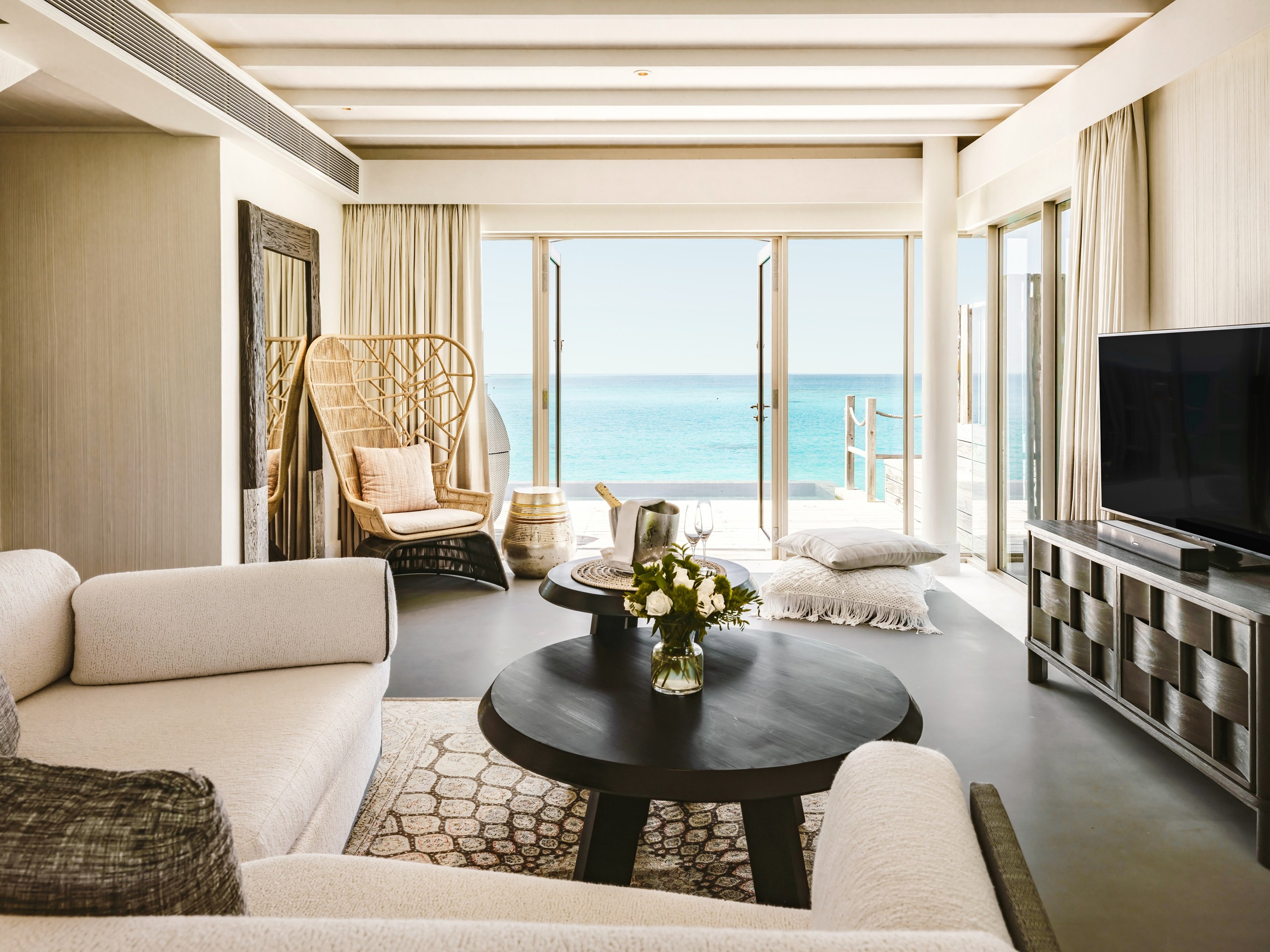 Intercontinental Hotels Maldives Maamunagau Resort 36/55