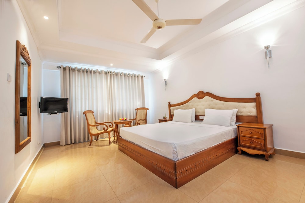 Hotel Sudu Araliya 11/69