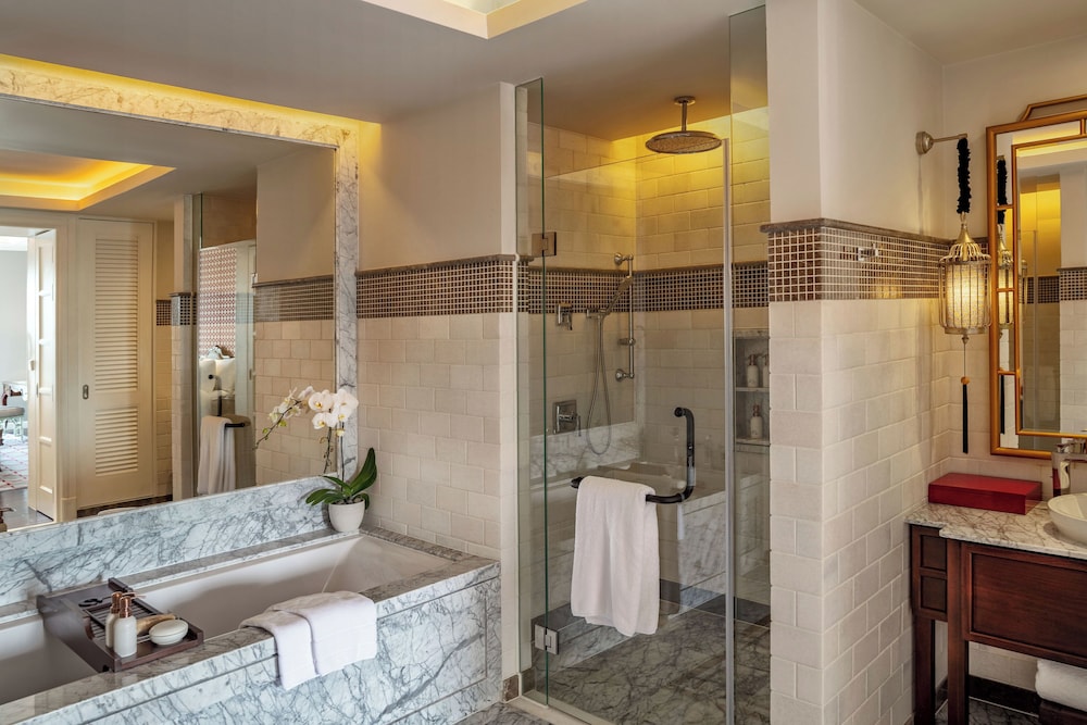 Mia Saigon Luxury Boutique Hotel 72/72
