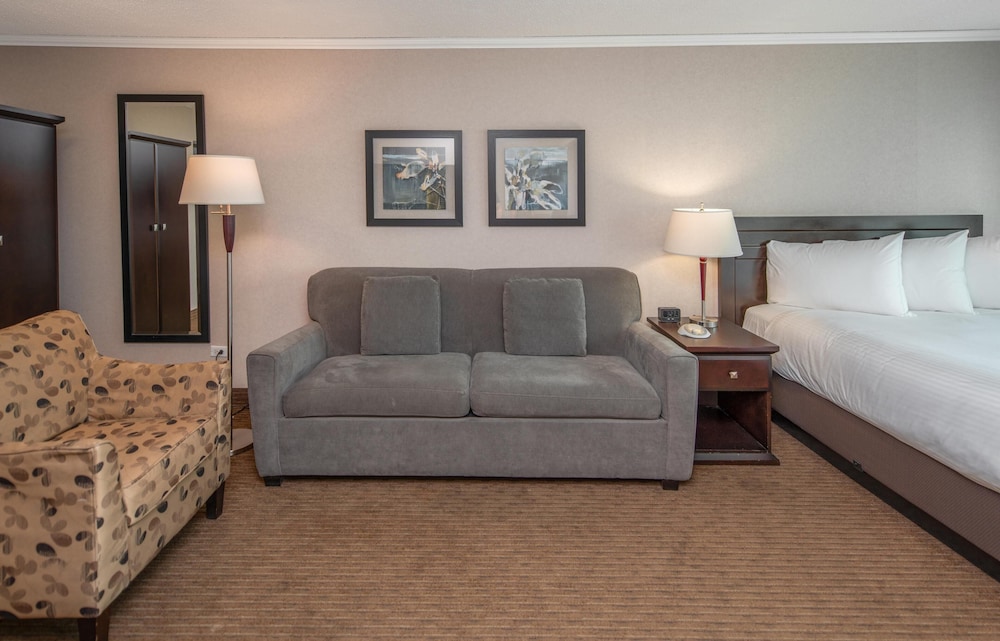 Campus Tower Suite Hotel 45/67