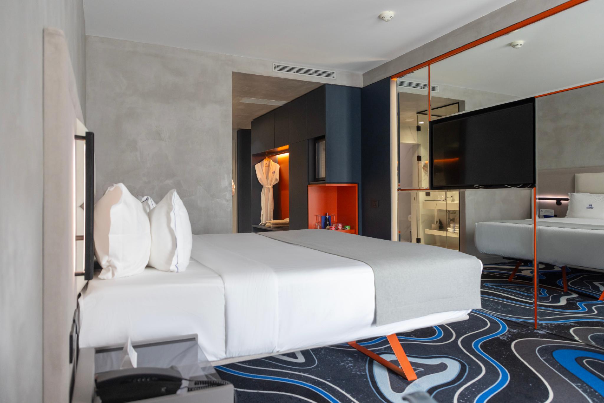 Room, Double Bed, Pool and Sea View