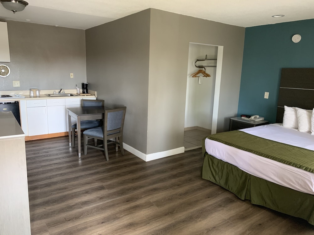 Hotel Palmeras Chula Vista (ex Vagabond Inn Chula Vista) 8/35