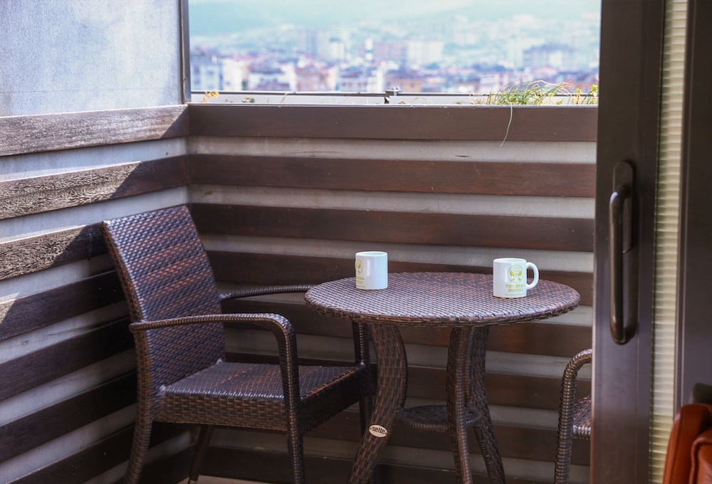 The Hera Platinum Hotel 44/50