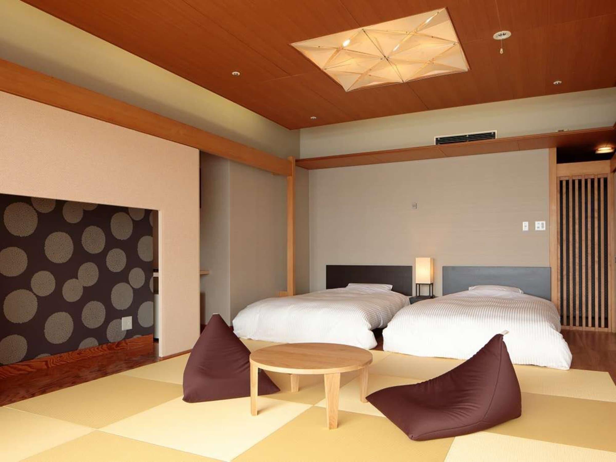 Japanese, Type B, Twin Beds, Modern Floor