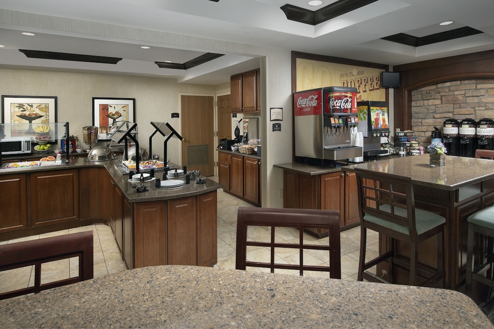 Staybridge Suites North Brunswick 32/41