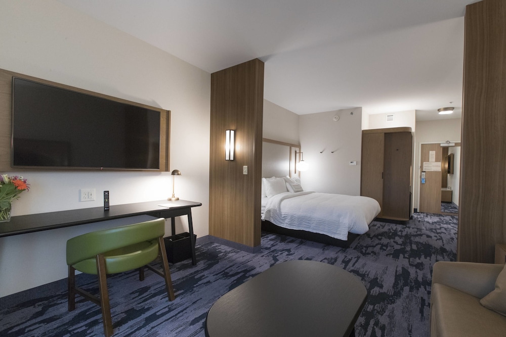 Fairfield Inn Suites Philadelphia Valley Forge Great Valley 12/60