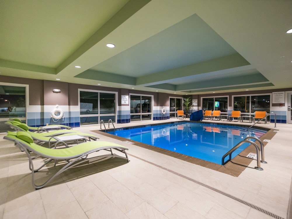 Holiday Inn Express & Suites Southaven Central - Memphis 27/53