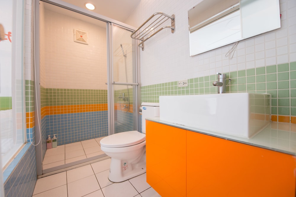 Herman Hostel 16/19