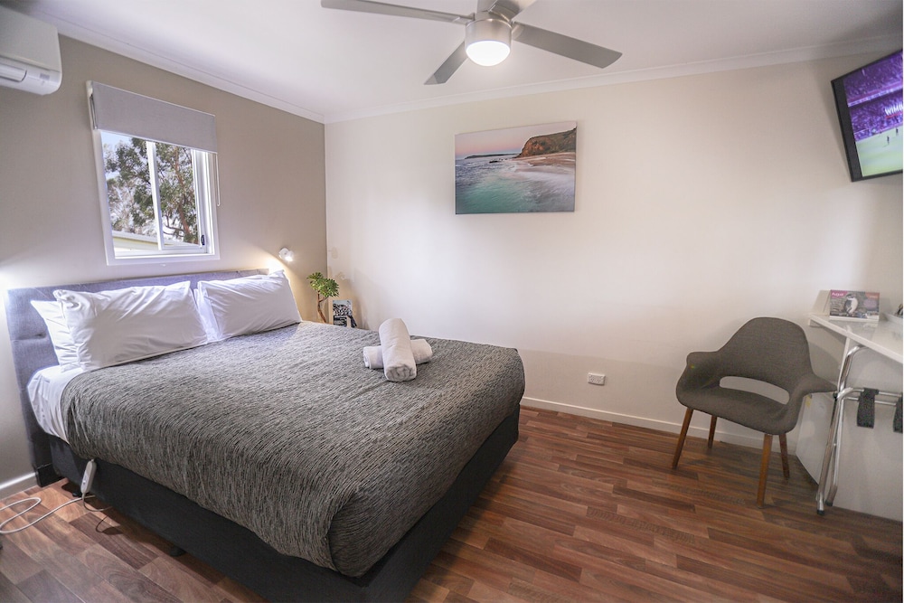 Deluxe, Queen Bed