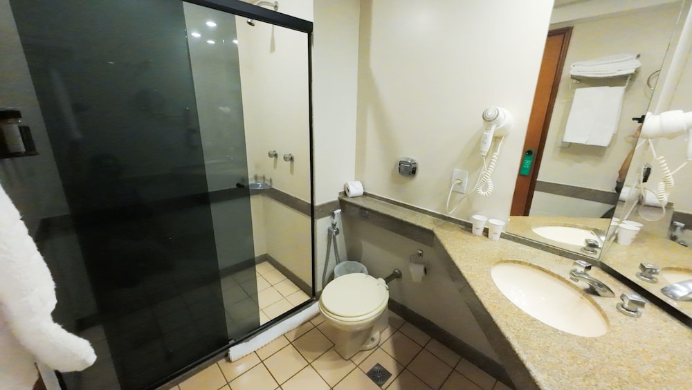 Hotel Golden Tulip Goiania Address 73/73
