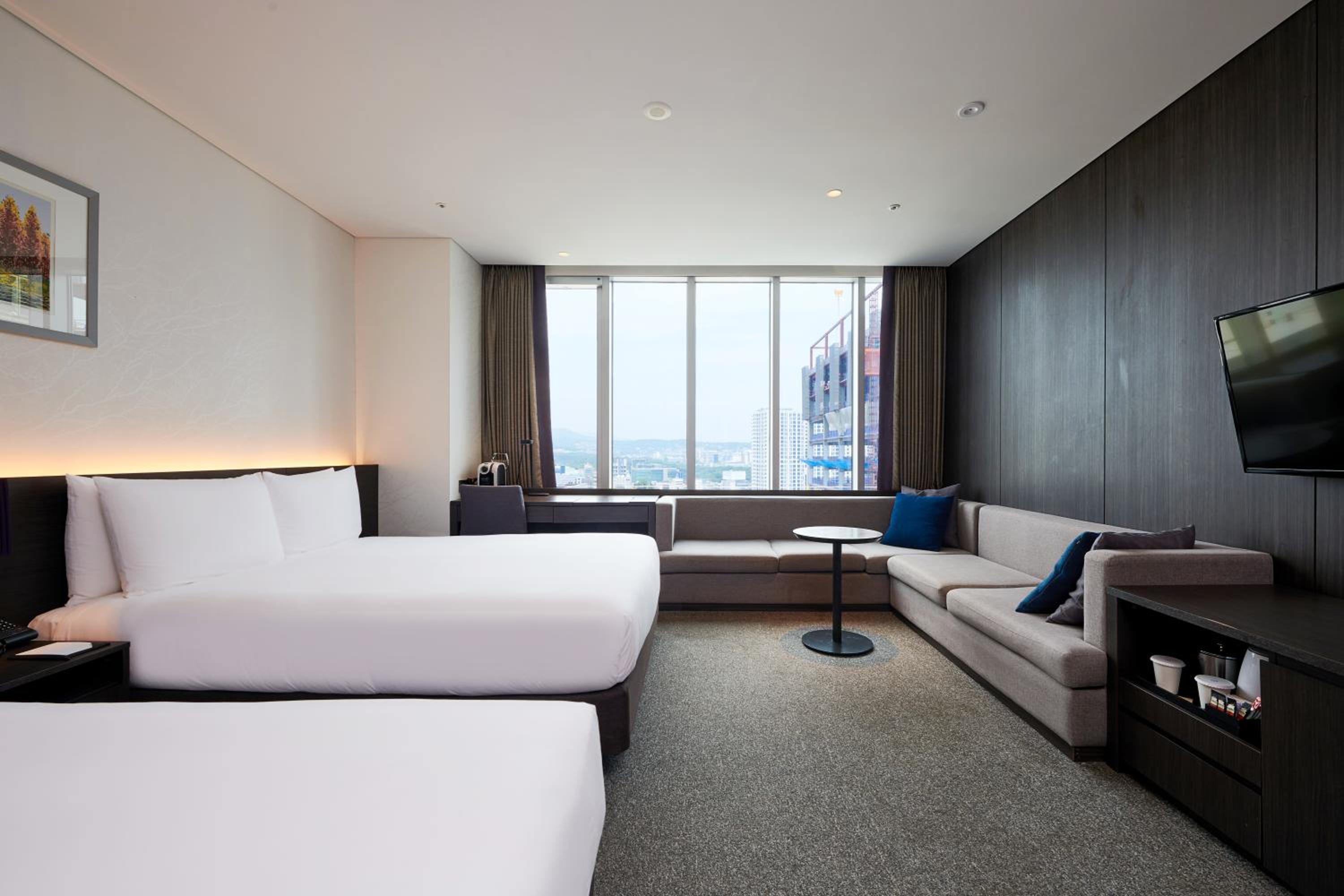 Garden Suite, Quadruple