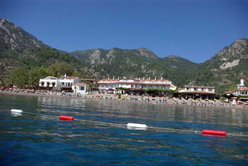 Zeybek Hotel 18/22