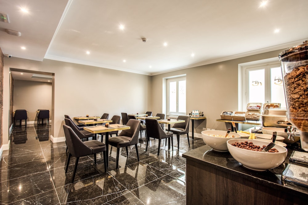 Hotel 55 Fiftyfive 60/68