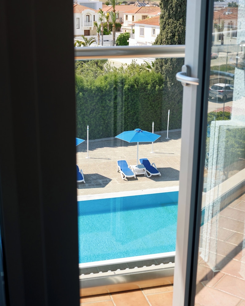 Sveltos Hotel 44/88