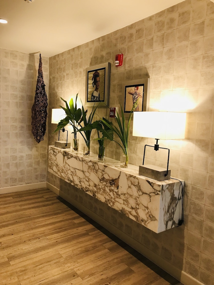Arte Hotel Lima 5/50