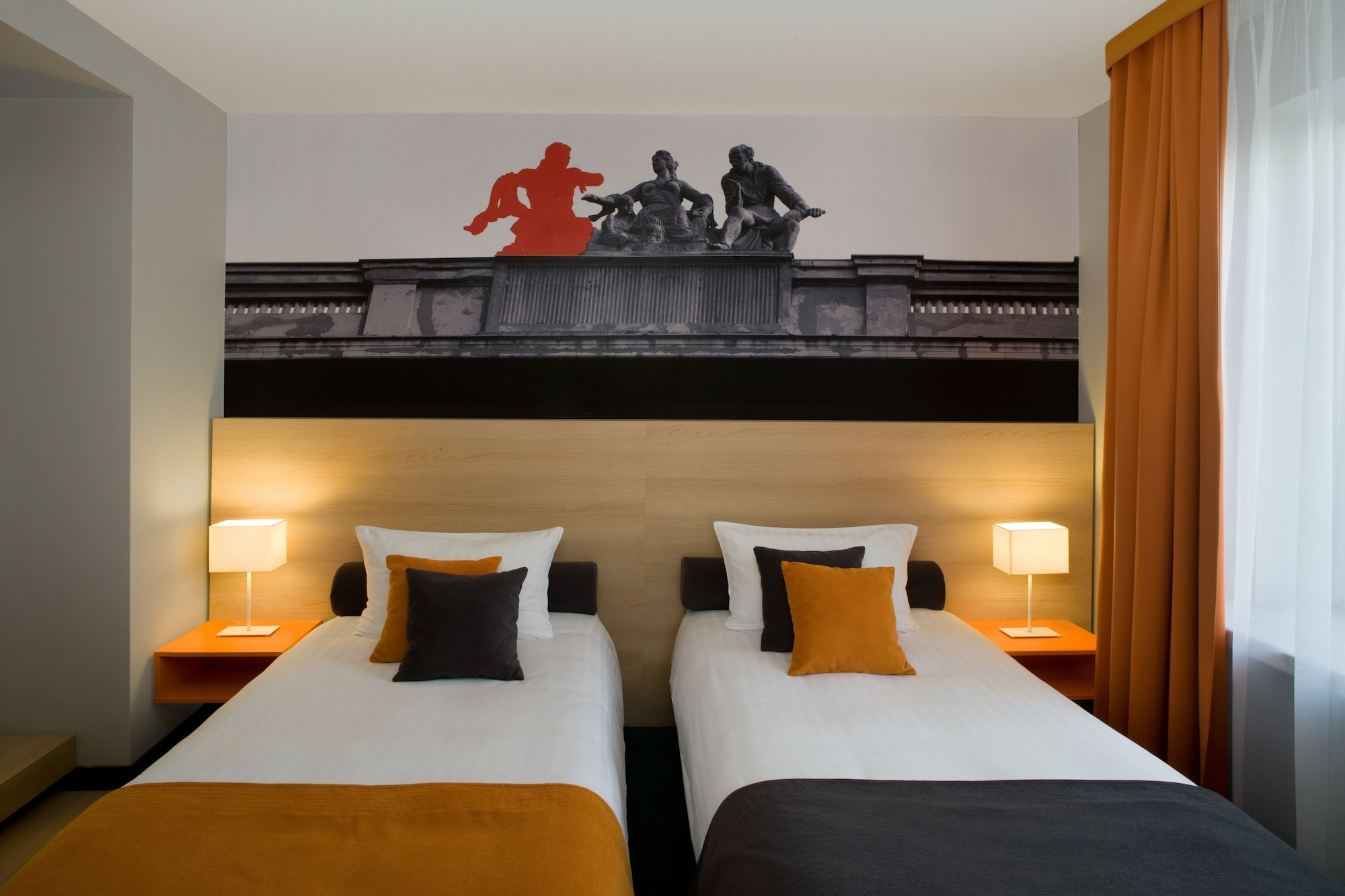 STANDARD, TWIN BEDS